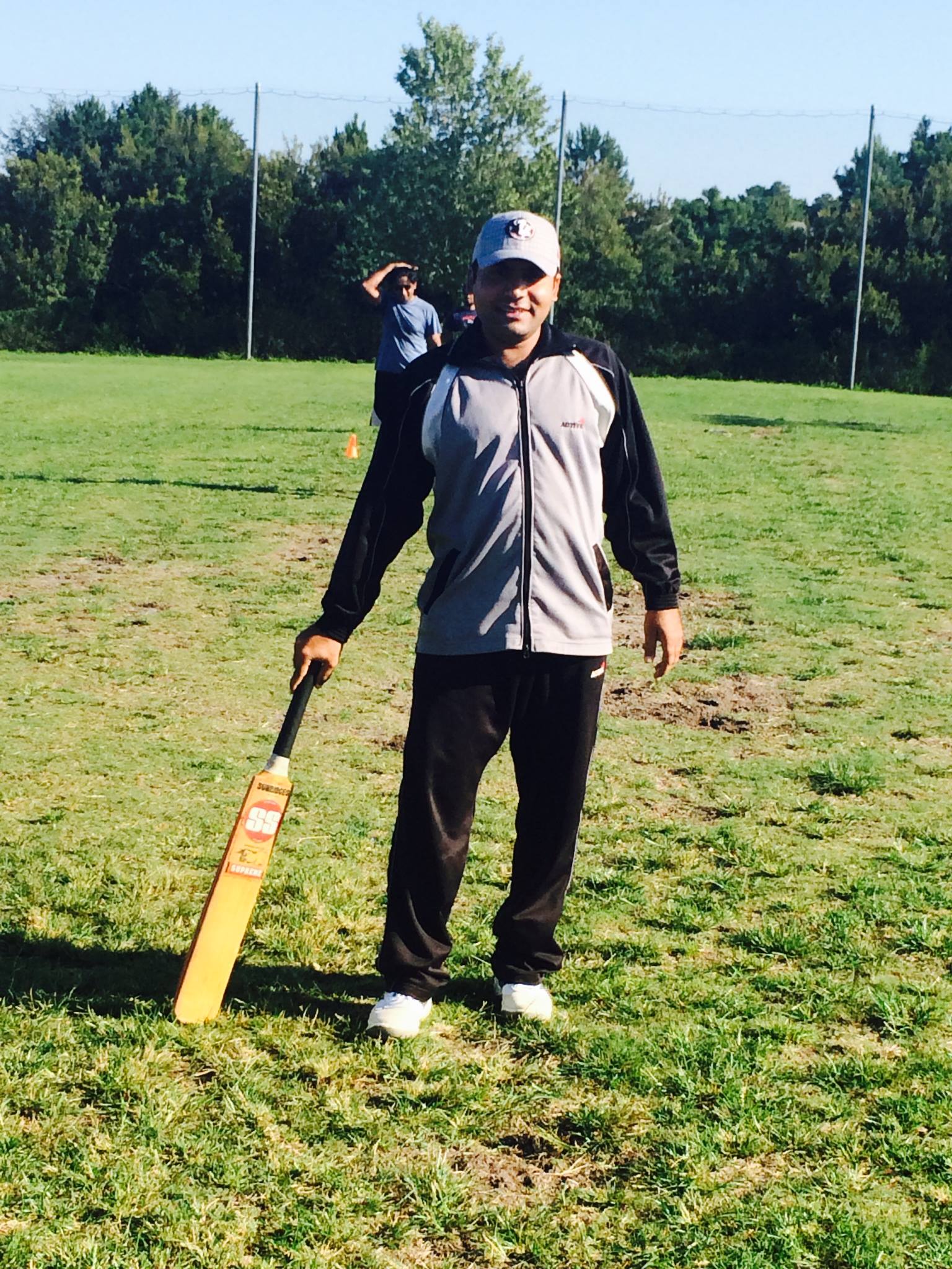 Weekend Cricket _)